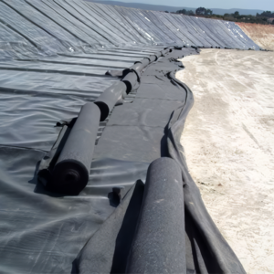 Somos Neoplastix en Chile Expertos en soluciones para proyectos de revestimiento de tranques agrícolas, venta e instalación de geosintéticos, geomembranas y geotextiles.